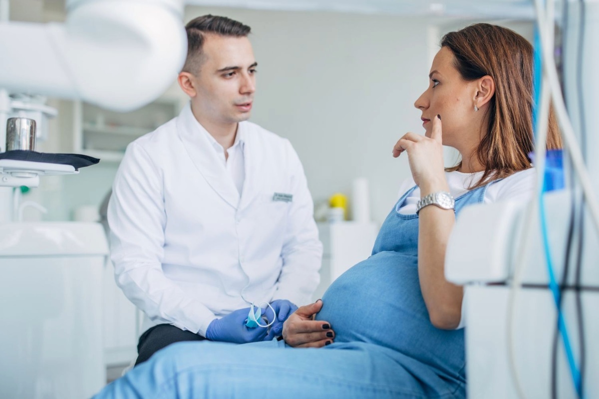 is it safe to get teeth whitening during pregnancy